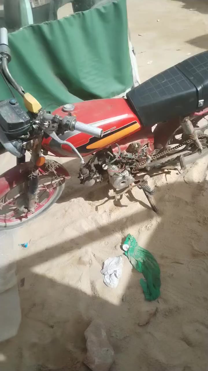 السلام عليكم دراجة اشهاب اربعة كير امراوس فقط اشعندك نزل مكان كربلاء


**إذا كنت صاحب هذا الإعلان وتريد حذفه لأي سبب، رجاءا أرسل رسالة إلى الدعم الفني**