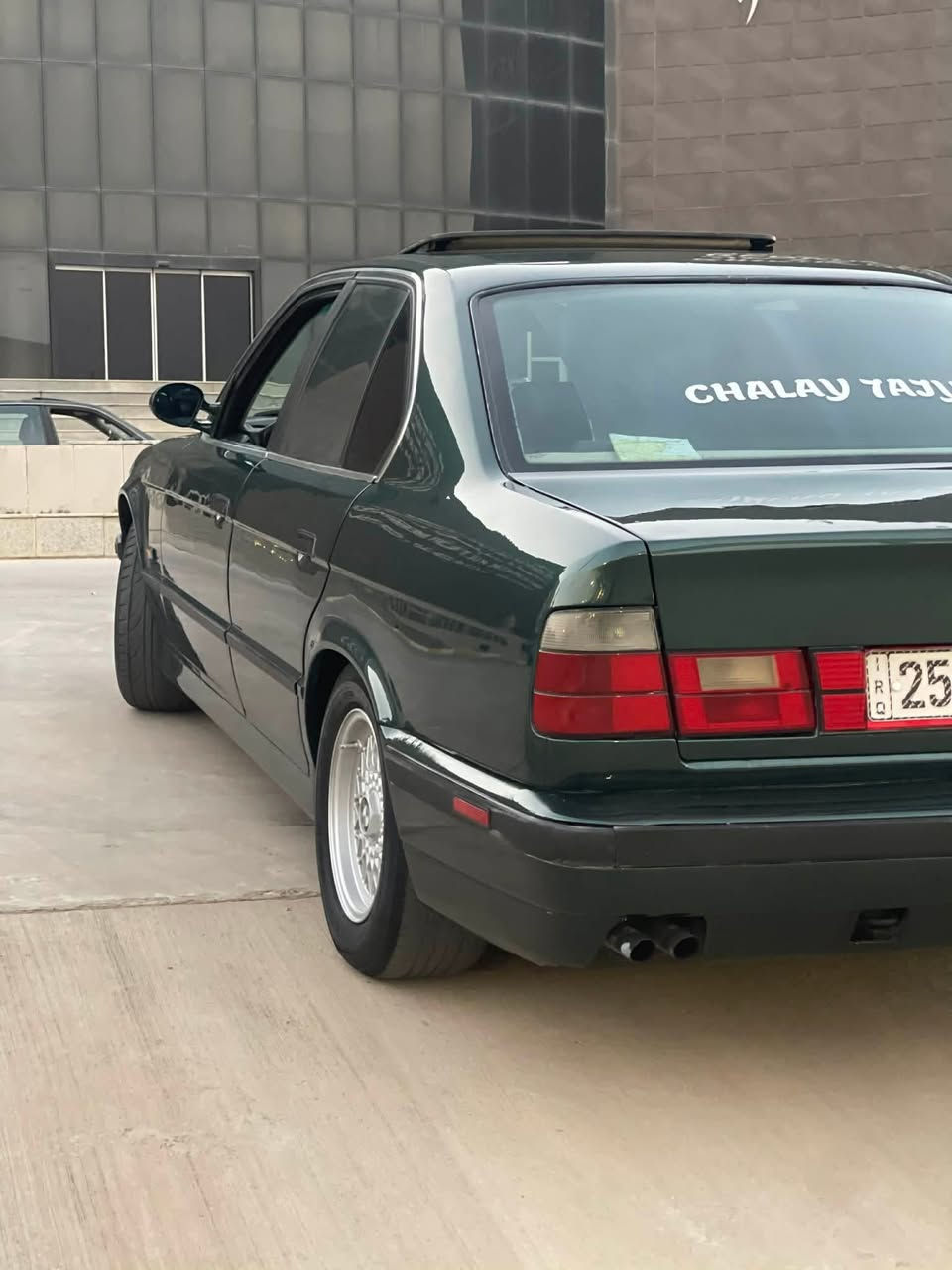 للبيع بي ام موديل 1989 محرك كپس گير اوتوماتيك حجم 525 ويل حصير اربع جامات كهربائي  كشن جلد صبغ جديد بدون دعم بجم عريض تبريد ثلج ويا سويچ سياره نضيف جداا بدون نقص تايرات جديد ويل جديد سلايت داخل صاج فورميكه دركه ارباگ رقم كركوك دولي سنويه جديد لحد 2027 مشروع وطني مابي دفتر بانزين بشرط تحويل فقط سعر 60 ورقه بيها مجال مكان كركوك شورجه ***********/***********

