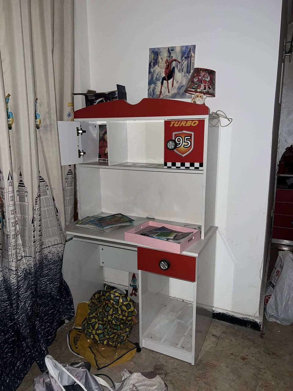 غرفه نوم شابيه ٥ قطع عنوان نفق الشرطه ***********
