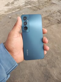 ريلمي سي ٦٥ • ٢٥٦ • شاشة متأثرة