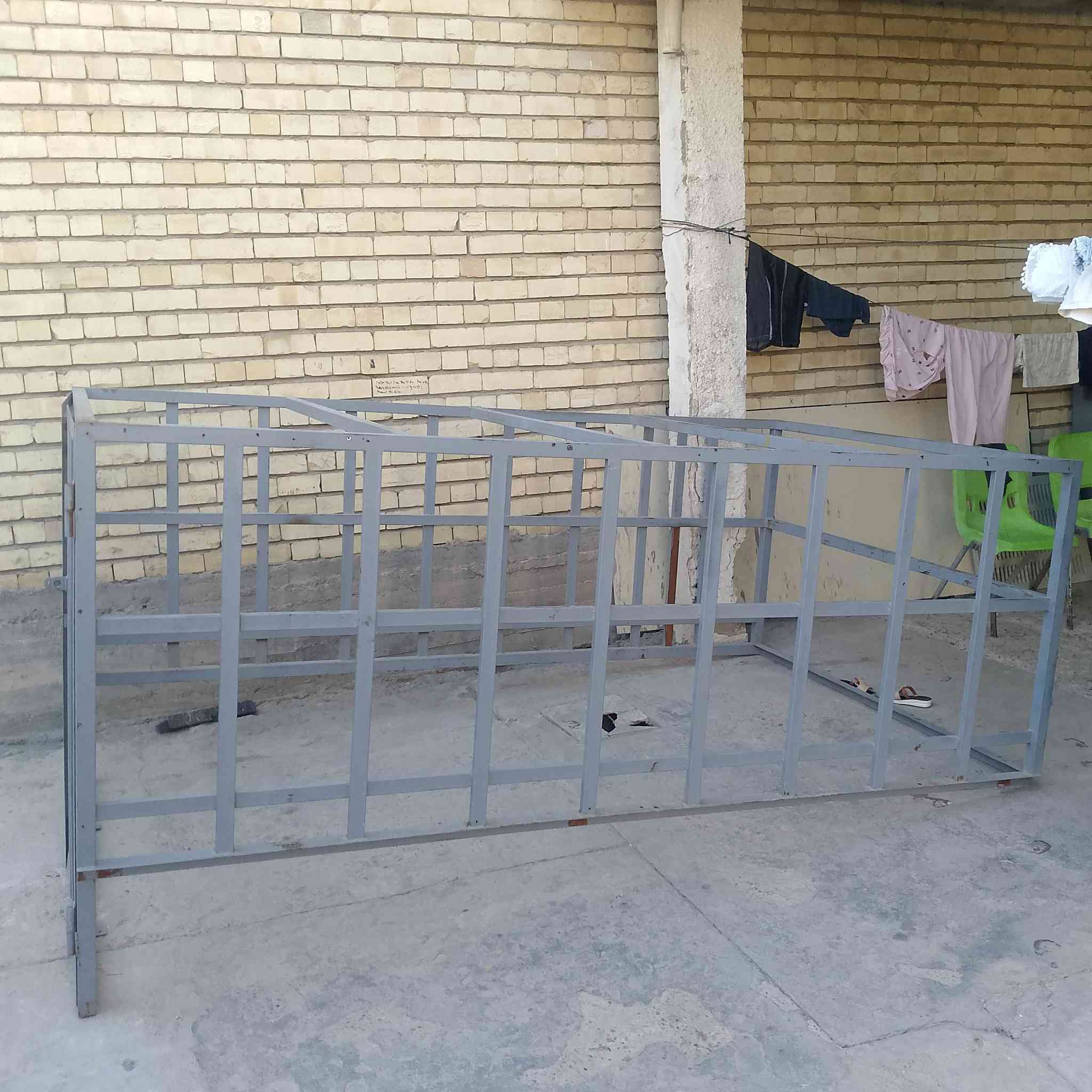محجر للبيع
السعر 250 الف قفل
***********
