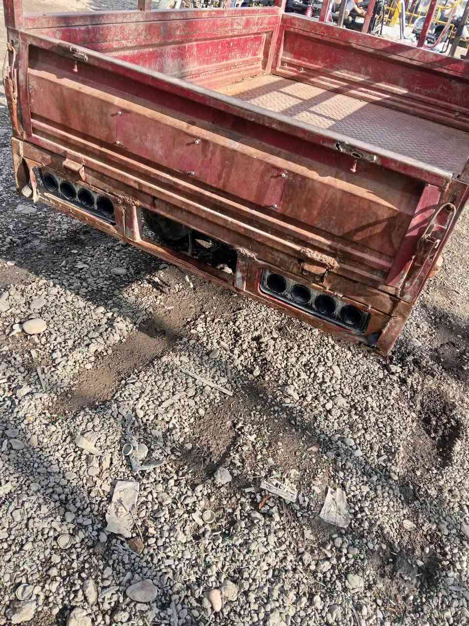 سلام عليكم ستوته دايوان للبيع موديل 2014 محرك 2019 ستوته كامله عوزهة باتري نكره هندر بدون اوراق اتكفل حلال وحرام ستوته خير من الله مال كسبه مثل ما واضحه بلصور المكان بغداد الشعله بلدوانم السعر علا التصال ***********
