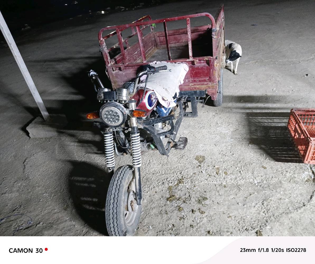 ستوته نضيفه تعجبك انشالله صح مهموله بس نضيفه محركه مجفت 🙂👍