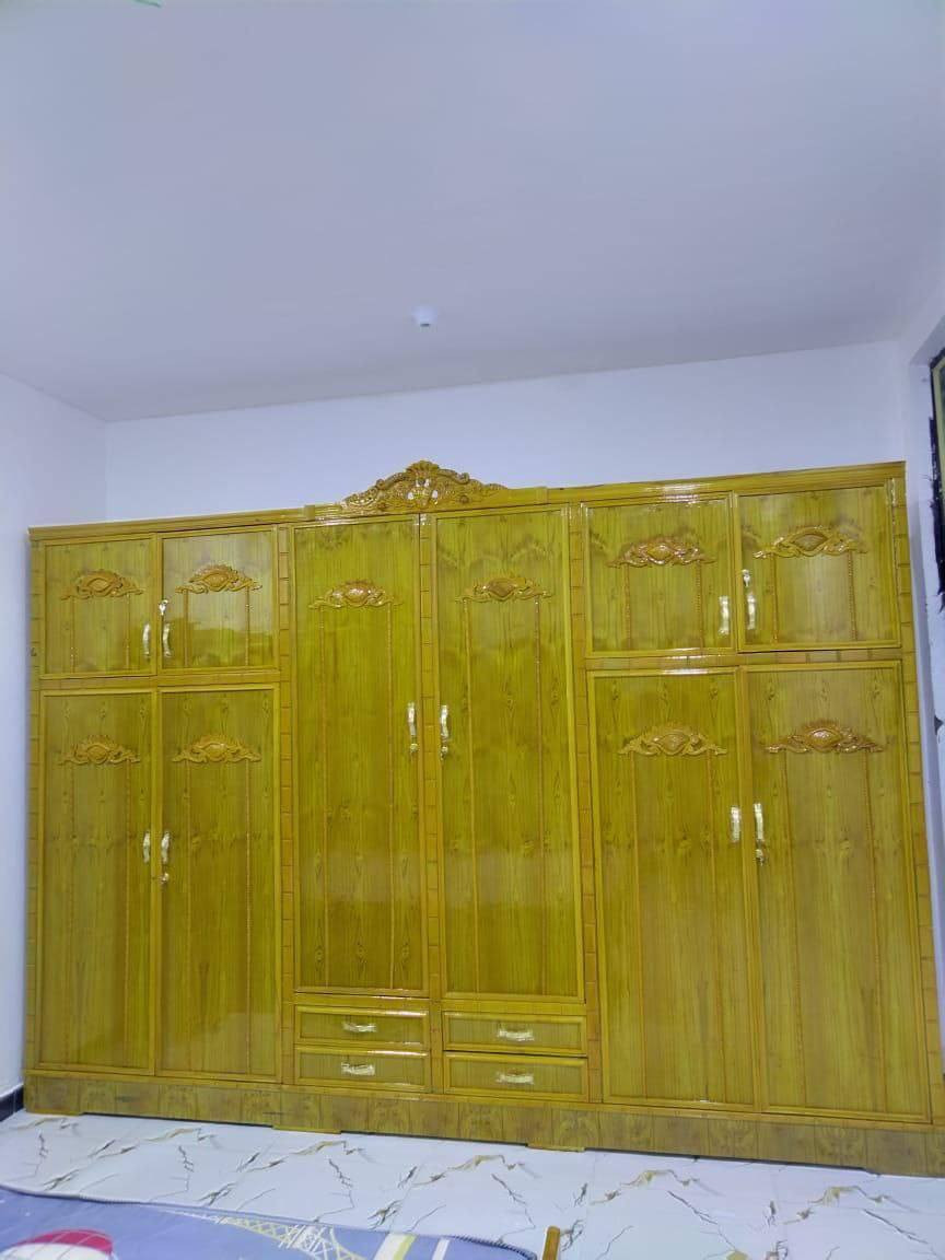 غرفة مسرح ستة ابواب ملحق طابقين
الخارج صاج ٤ ملم 
الداخل خشب جام ٣ ملم 
دنك الغرفة زان مصري ٤ سم نوع البقلاوة 
النقش والدائر زان مصري 
ارتفاع الكنتور ٢٦٠ سم مع التاج 
الزاوية بابين بأرتفاع الكنتور 
القاعدة بلوك صاج 
السعر مليون و650الف
مع هدية 
طاربورية 
ودوشك
التوصيل داخل بغداد مجاني
#أطراف بغداد
الغزاليه /ابو غريب/حي الوحده 15 الف 
الحسينيه/الشرطه الرابعه / البوعثيه/الراشديه / التاجي 10
الطارميه / 20
المحموديه /  25

#المحافظات 🦋

المحافظات 
النجف 75
الكوت 75 
كربلاء 50 
الحلة 50 
سامراء 50 
الديوانية 100 
تكريت 100 
الرمادي100
الناصرية 200
السماوة 200 
العمارة 200

#ملاحظه التوصيل يشمل الشد 🔧
شركة الأوفياء


**إذا كنت صاحب هذا الإعلان وتريد حذفه لأي سبب، رجاءا أرسل رسالة إلى الدعم الفني**