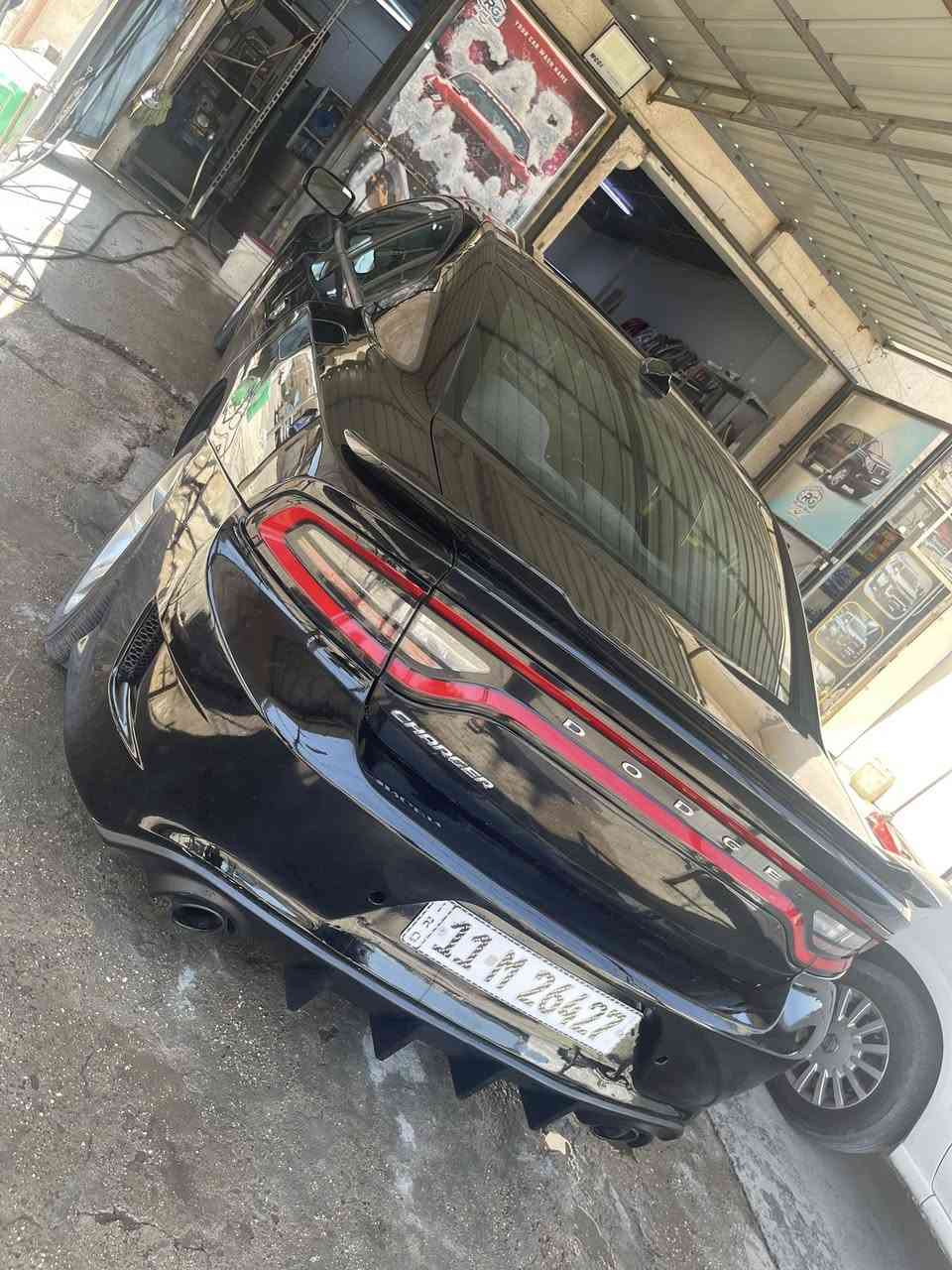 السلام عليكم
جارجر موديل 2016sxt محرك3600 حادث بس بنيد بدون دواخل كير محرك كفالة بيها 3 مكانات بارد 
موصفات نص فول ماشية 141 رقم بغداد باسمي السعر 167 مكان الاعظمية
***********
