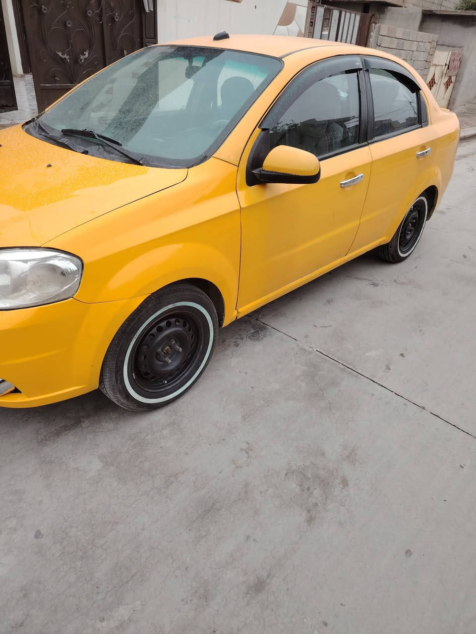 أفيو 2009 محرك بي بخار جامرلغ أمامي تجاري أو باب سكن بلادي بدون دواخل صدر جديد تايرات جديد غرفته جديد امصفره هيئه غرامات سنويه 31 تفاصيل أكثر اتصل *********** تحويل ثاني يوم سعر 40 بي  مجال
