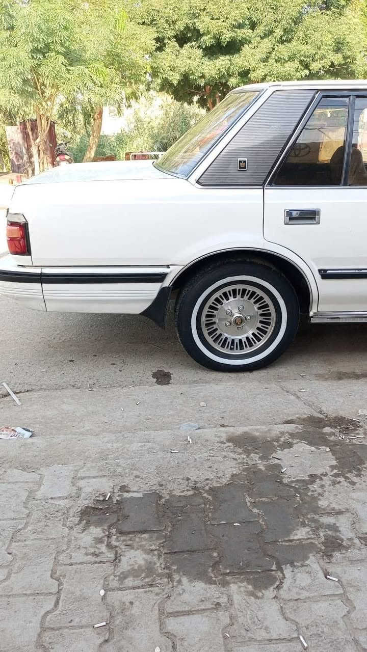 سلام عليكم لبيع سوبر 8
كير ومكينه خير بلاديه سياره بسمي سنويه جديده 30

هزه جديده كامله سياره بيع مستعجل عنوان كركوك قادسيه 

ستفسار تصال ***********
