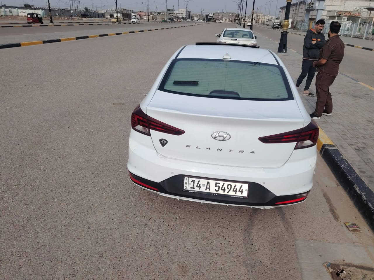 السلام عليكم النتره مديل 2019وارد خليجي فول عده البصمه السياره كفله من ضربه 
بيه شي بصيط صبغ البنيد بيه جز رش ول باب سيق جز رش ولمدكر مفتوح بدون تبديل رقم بصره تحويل ثاني يوم بسمنه مكينه الفين دوش السعر 157وبيه مجال الشراي ***********
