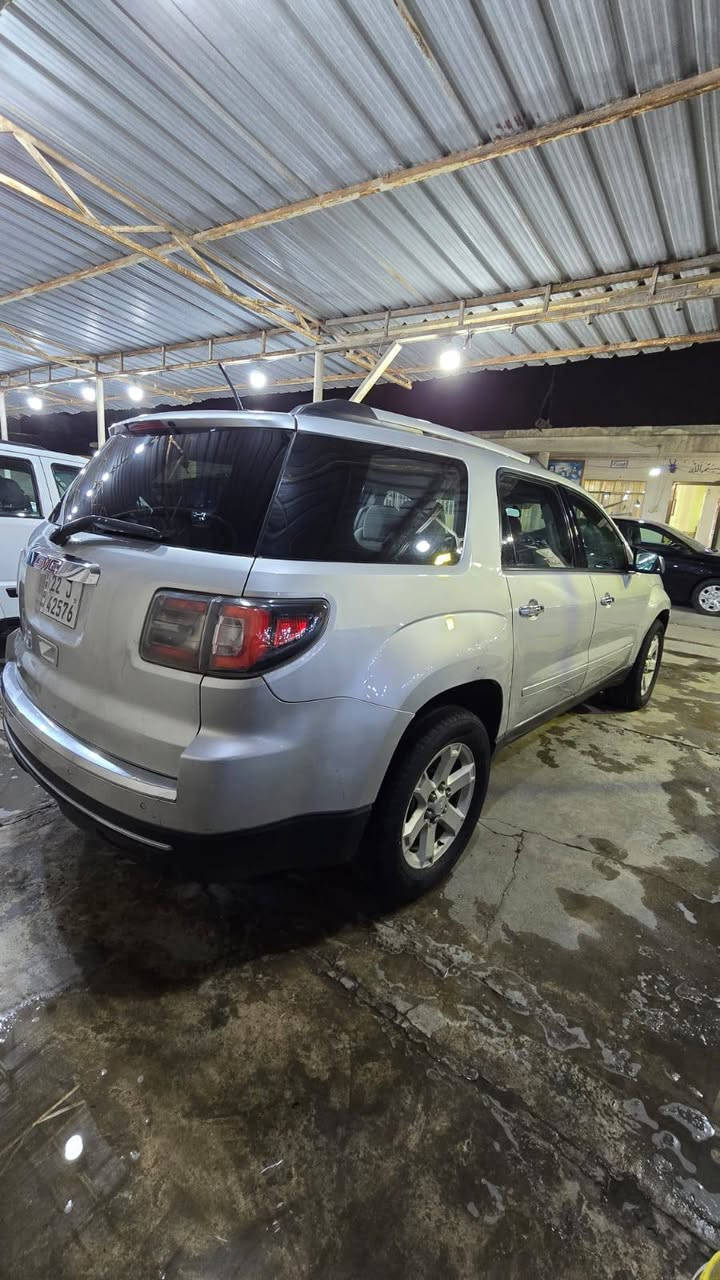 السلام عليكم
جي ام سي اكاديا موديل 2017 SLT فول عده الفتحه كشن ملكي داخل مخمل 7 راكب تبريد مركزي 3 قطع لايت وبكلايت LED تحكم ستيرا شاشه وكامره خلفيه محرك 6 سلندر 3.6 كير مكينه وحداده وتخم تاير خير من الله جدد سياره جاهزه رقم اربيل دولي 2031 هزه وفحص جديد بسمي تريد تحويل وكاله حاضر مكان السياره البصرة السعر 120 وبيها حق جيه 
***********
