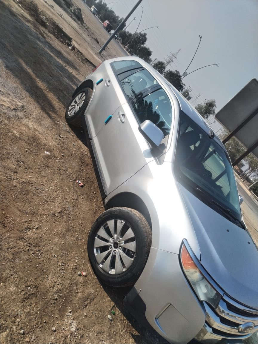 🟩فورد إيدج موديل 2011🌹
محرك 6 سلندر نضيف💯
داخله نظيف✅️
تايرات جديدة – سيارة واسعة من الداخل  ومريحة🎁
بيع مستعجل – السعر 97 وبيه مجال للشراي 💛💪***********
