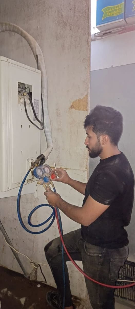الورشه الفنيه لتنصيب السبالت في النجف
عندك سبلت عطلان لا تحتار 🤔اتصل 📞والصيانه داخل بيتك
***********,,,,,,,***********
👍نصب السبالت بضمان التنصيب والعمل موسم كامل❄️❄️
💥فتح وغسل جميع انواع السبالت بضمان جوده العمل
👍ليك وصيانه جميع انواع السبالت والمكيفات بضمان العمل موقعيا
💥كابسترات اصليه
👍شحن غاز درجة اولى مع الضمان
معالجة جميع الاعطال الكهربائيه والميكانيكيه وبجودة عاليه
للاتصال والمراسله على الارقام او مراسلة الصفحه
نحن لسنا الوحيدون ولكن نحن نسعى دائما ان نكون الافضل
