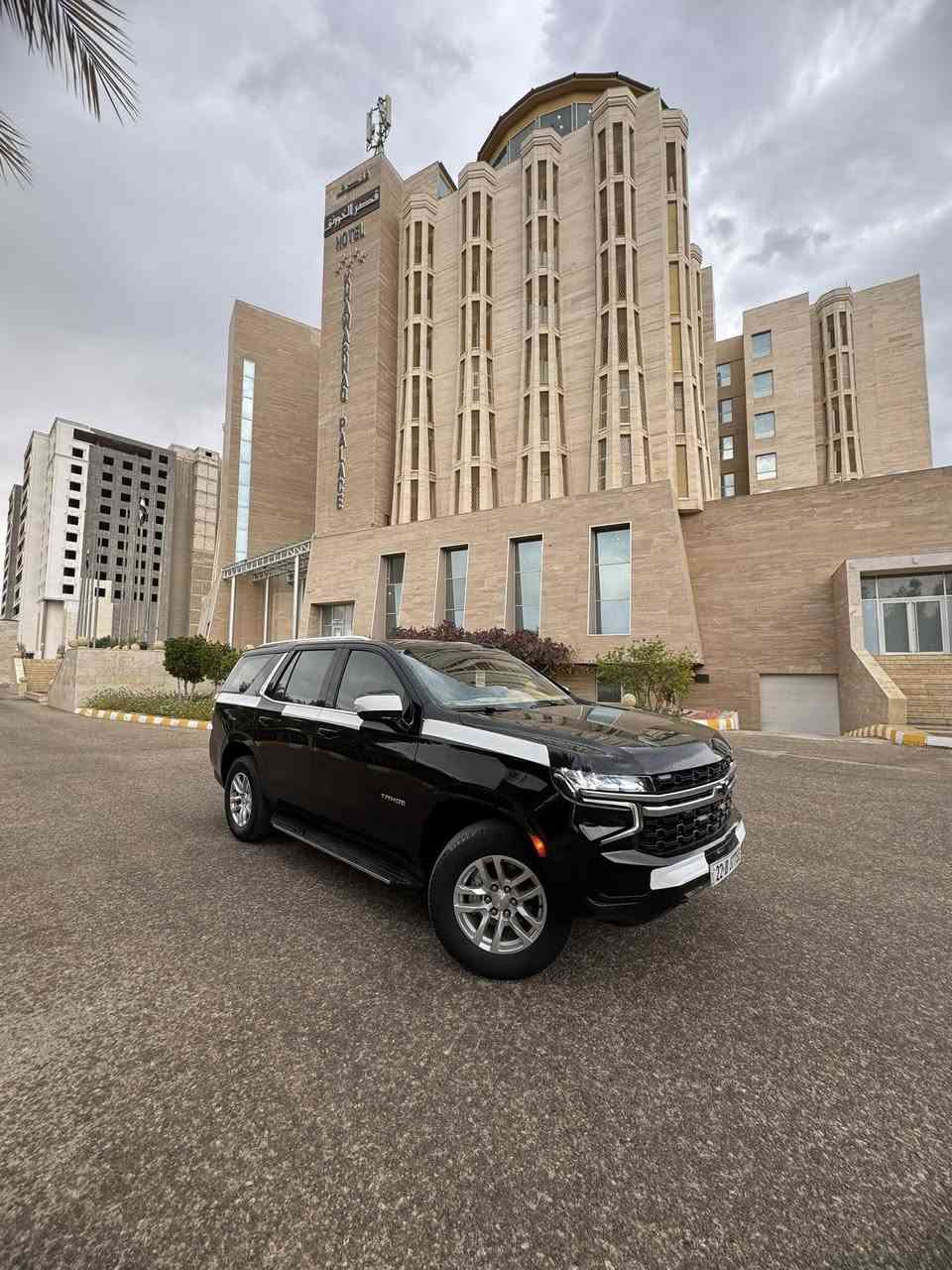 ســلام عليكم✋
شوفرليت تاهـو 2023 LS
خليجي وكاله المنصور 
السياره بحالت الوكاله ✅
مكفوله كفاله عامه %100
ماشيه 50 الف كيلو متر 
رقم أربيل دولي 

المواصفات:-
ثلاجه ، بصمه ، تشغيل عن بعد ، حساس 

امامي خلفي ، رادار امامي والمري ، نقطه

عمياء ، سايد بريك بصمه ، اوتو ستوب ،

نفكيشن ،دبل كرسي كهرباء ، شاحن وايرلس
وباقي مواصفات LS معروفه 

استخدام جداً قليل✅
كفاله عامه والسونار مرفق مع الصور

للستفسار
☎️***********📞
