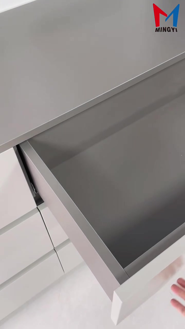 Soft close undermount slides effectively reduce impact to protect cabinets. Push-open concealed slides match modern no-handle furniture aesthetic perfectly.
#drawerslides #cabinetmaker #homeimprovement #woodworking #interiordesign


**إذا كنت صاحب هذا الإعلان وتريد حذفه لأي سبب، رجاءا أرسل رسالة إلى الدعم الفني**
