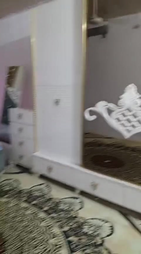 سلام عليكم  غرفه تركيه ملكيه مستعجل علا بيعته سعر 800وبيه مجال ***********
