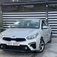 كيه فورتي 2021 مواصفات تحكمات ستيرن شاشه نفكيشن ويلكب لد عدسه  ابلوجكت...