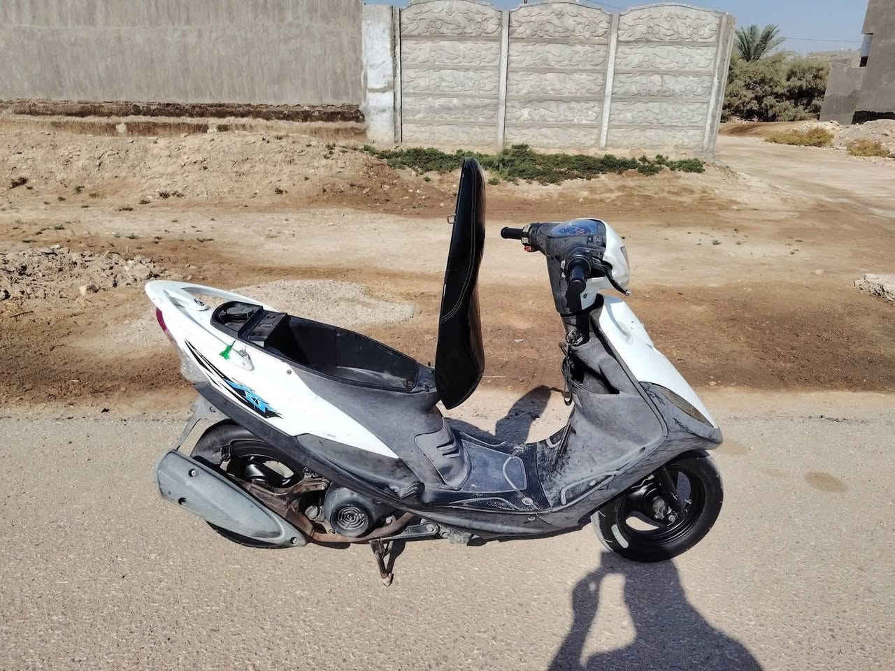 ماكس عدلة للبيع دراجة مكفولة من تاير للتاير كبالك مال جناي مامتعوبة بيهة وصل معرض ومنفيس  كفرات نضاف كلش ملحة دراجة مختمة كلهة تجي تفحص وتاخذ شلعة معدل طيران مكان حلة بجمجمة شراي يخابر ***********.
