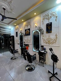 اثاث محل حلاقه كامل للبيع07831523063