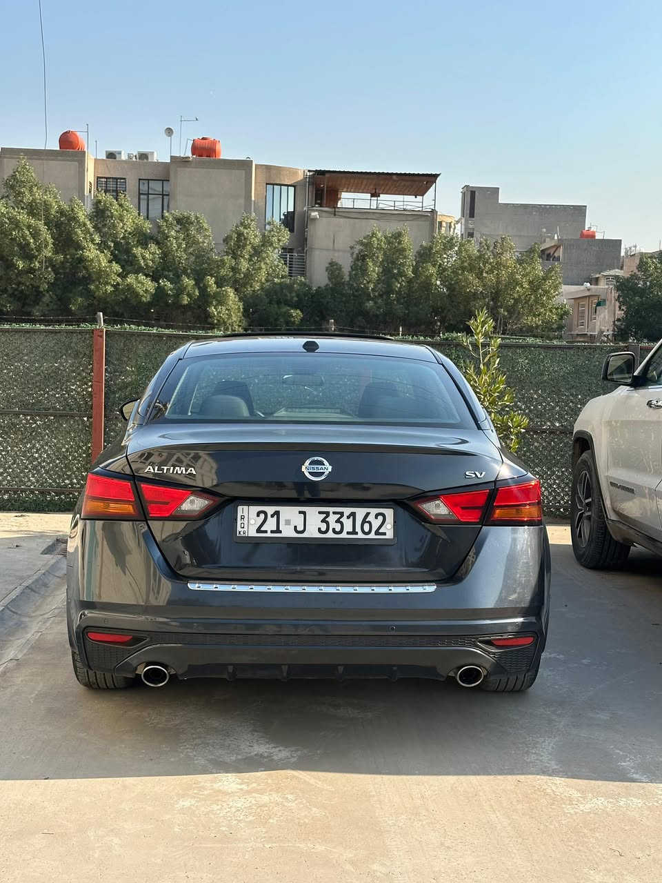 نيسان التيما sv plus
التيما 2022 كلش نظيفة sv plus مو عادي
 تجي سلايد وبريك بصمة واوتو هولد وتدفئة كشنات 
السيارة بحالة ممتازة 
رقم سليمانية بأسمي التحويل ثاني يوم 
المواصفات : 
سلايد /بصمة ابواب / تحكمات ستيرن جهتين /  رادار امامي 
اوتو هولد  / هاندبريك بصمة / رادار خلفي / وقوف تلقائي
تدفئة كشنات /نقطة عمياء/وباقي المواصفات معروفة 
حادثها بنيد مبدل  وجاملغ ايسر بي طخه بسيطه ومبدل البلادي موجود  بدون لا شاصي ولا لغد وببغداد صار بيها طخه موضحة بلصور ومصلحه السيارة ماشية 52,000 كيلو حقيقي السيارة بدون مصروف جديدة 
السعر 155 وبيها مجال رقمي ***********
