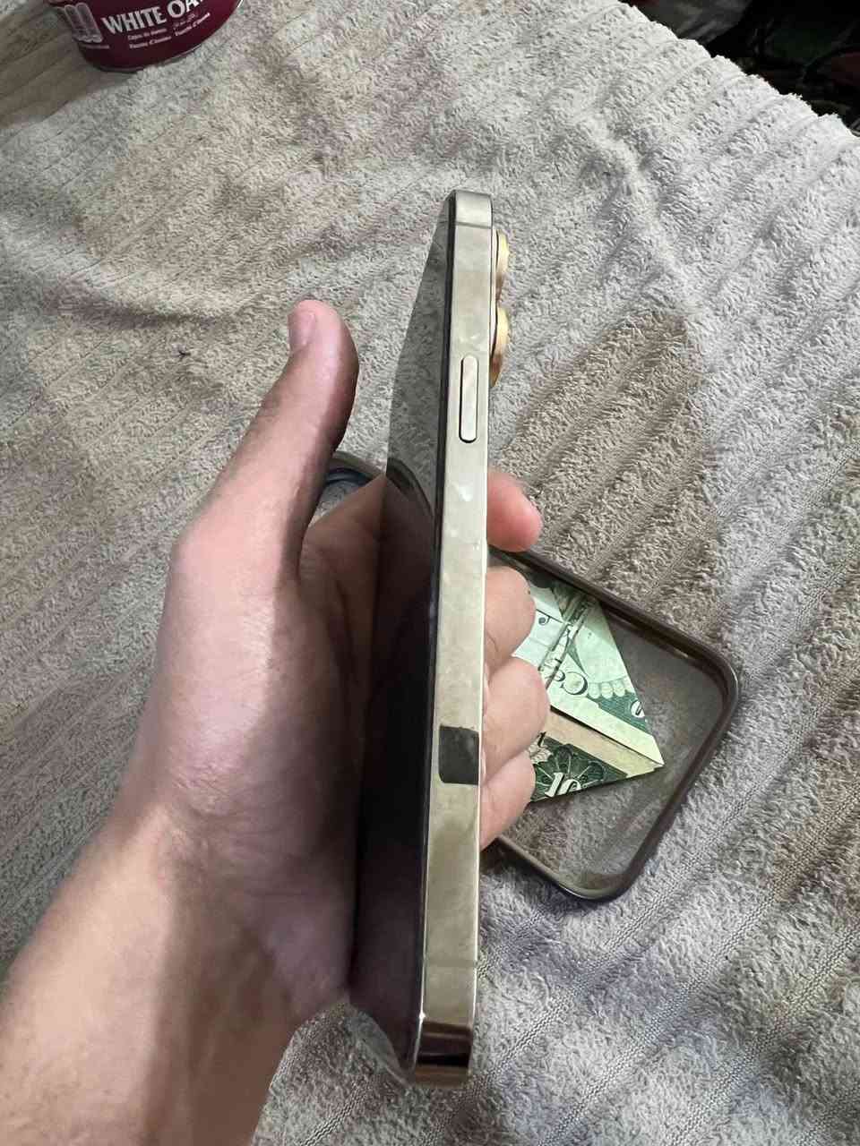 ايفون 14برو ماكس للبيع
الجهاز نضيف ما مفتوح ما مبدل بي اي شي

ذاكره 512

بطاريه93

مكاني حي العامل

السعر 950وبي مجال بسيط

للتواصل واتساب ***********
