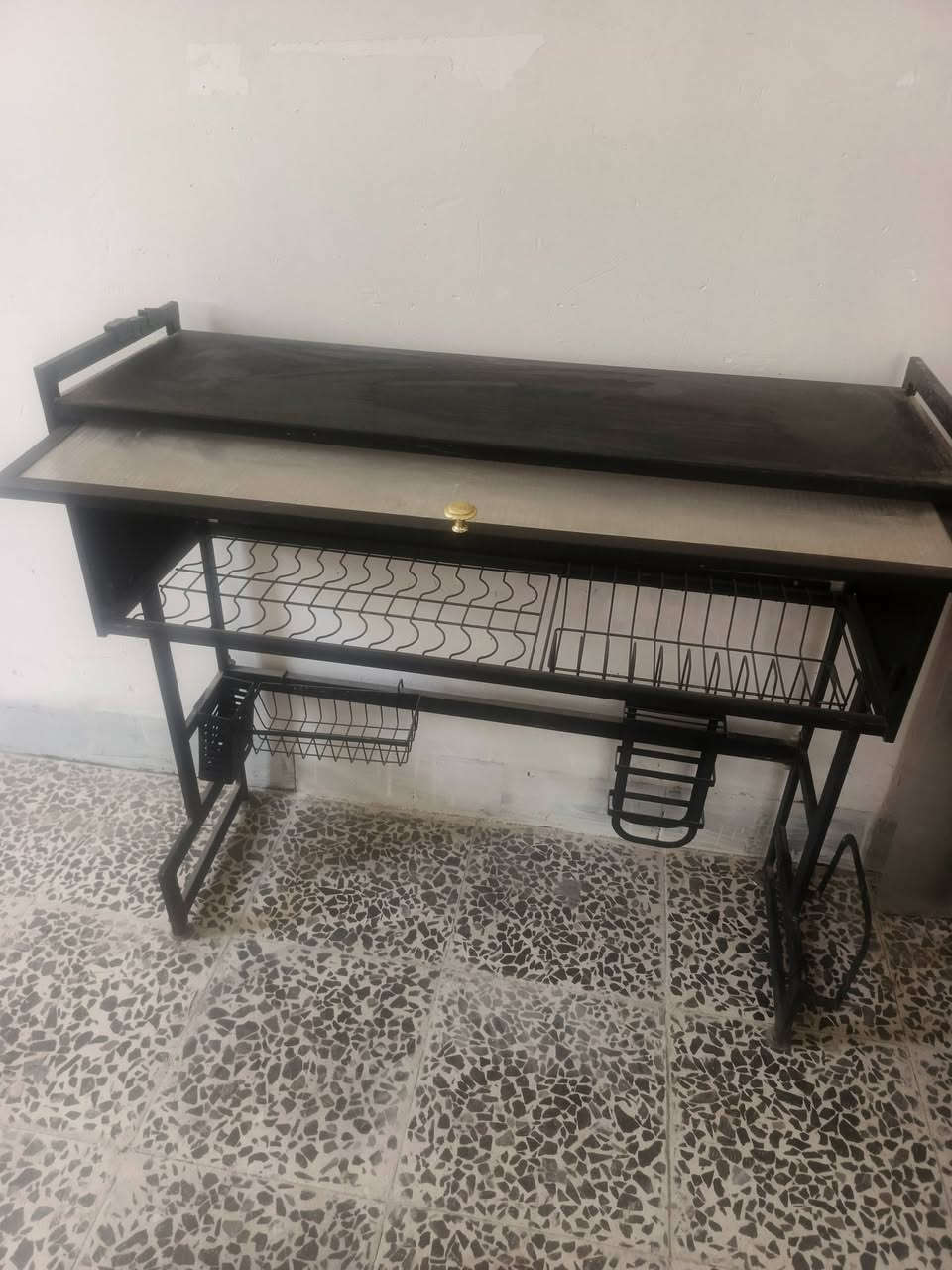 سلة المواعين فوق السنك نظيفه 
گدر كهربائي هالوجين


**إذا كنت صاحب هذا الإعلان وتريد حذفه لأي سبب، رجاءا أرسل رسالة إلى الدعم الفني**