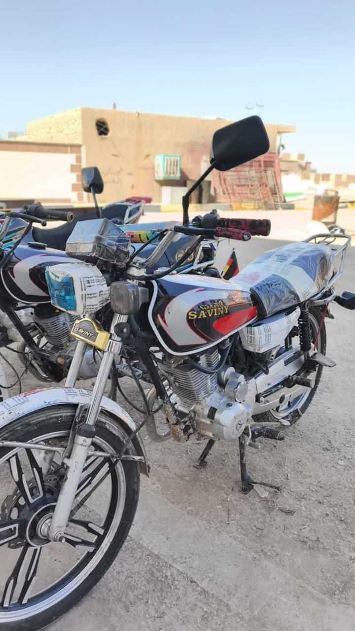 ايراني ٢١محدث ٢٣فول نضافه نقص برغي مابي مستعجل السعر ٦٠٠قفل مكان بروانه ***********
