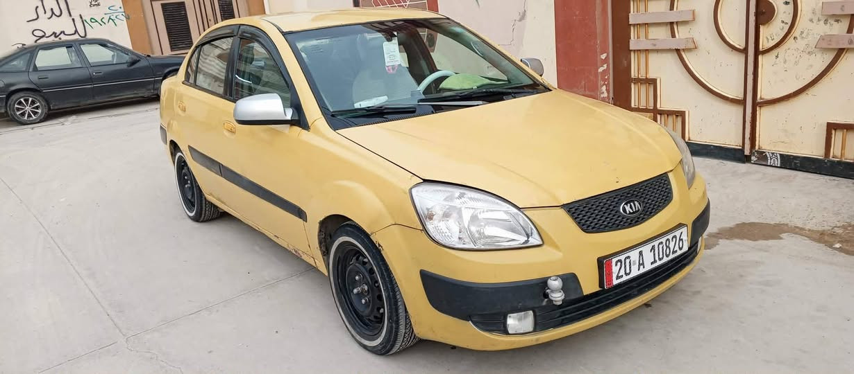 السلام عليكم كيا ريو موديل٨ هزه جديده سنويه جديده بيع نقد وقصاد ضرر مسطره بدون دواخل محرك وكير شرط موصل حي العامل الأيمن رقم *********** كورك ***********

