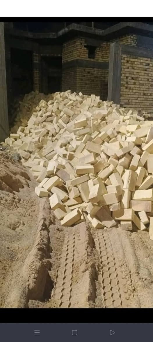 طابوك انجكتر اتوصيل من الناصريه اله البصره العدد 4000 ازياده 300 السعر حسب المكان ***********
