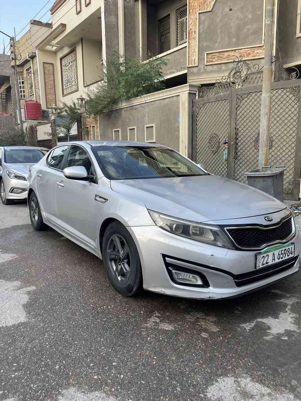 ادوات ادوات :- كي فايف 2015 غاز اصل متومه طبق الاصل سنويه اصليه ارقام شماليه كير مكينه كفاله مكينته الفين دوش 
السيارة جاهزه ما ناقصه وعلي بل عافيه الي ياخذه العنوان بصره السعر 55 وبيه مجال رقم هاتف ***********
