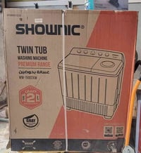 المنتج في الصورة هو غسالة بحوضين من نوع Shownic.   تأتي الغسالة بتصميم...