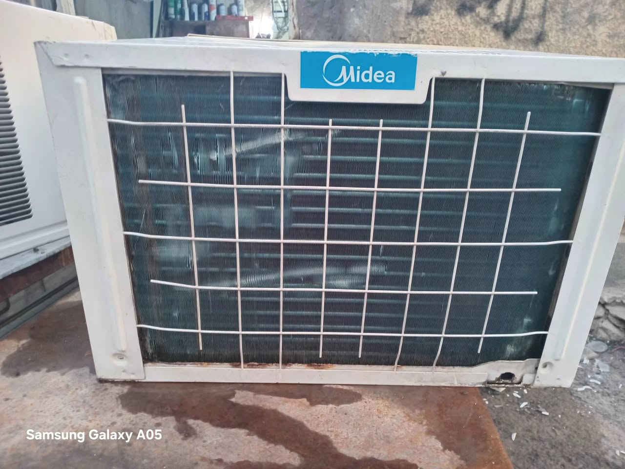 مكيف ميديا طنين سعره ٣٠٠الف على فحص وضمان مايفصل الضهريه  عنواني بغداد الأمين الثانيه نواب ضباط الشراي يتصل ***********
