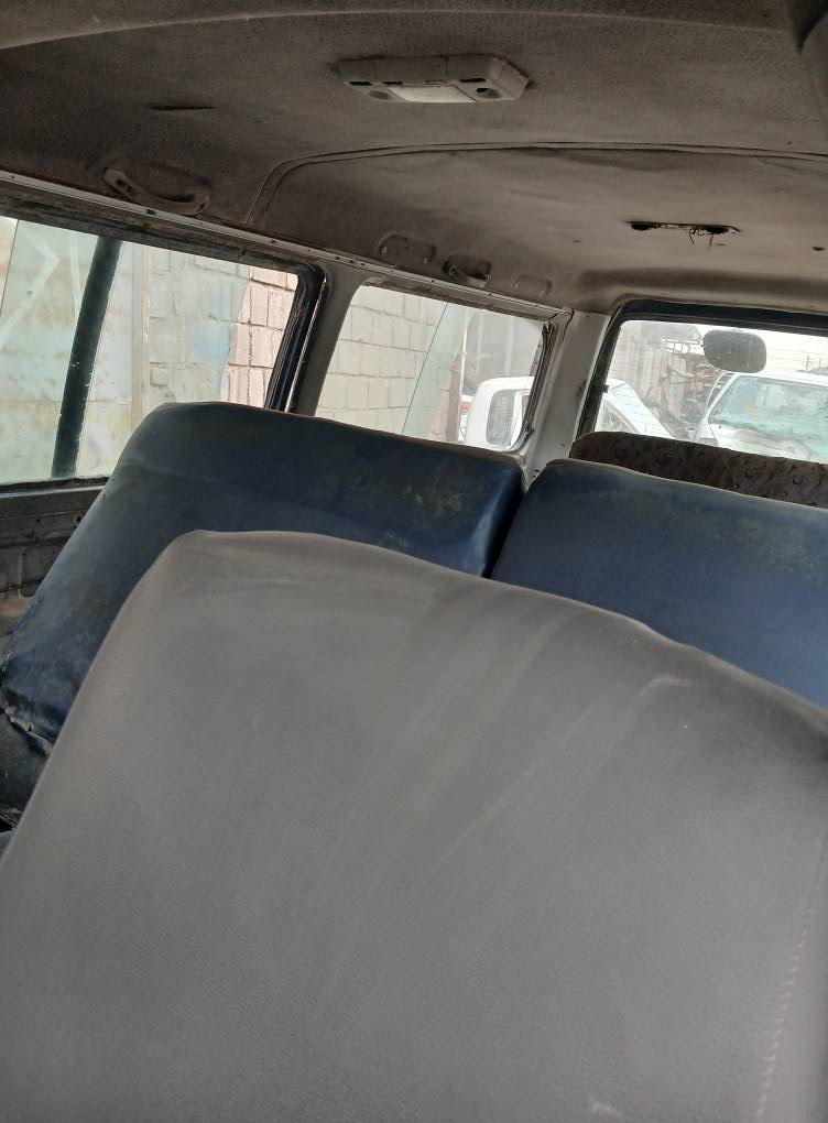 كيا بست للبيع رقم انكليزي بغداد مكلف بل النشر ***********
