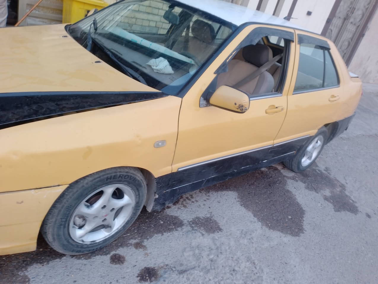 السلام عليكم
***********
السياره شيري للبيع تسقيط 
السعر 14ورقه 
الغرامات والهيئه تنزل من السعر
