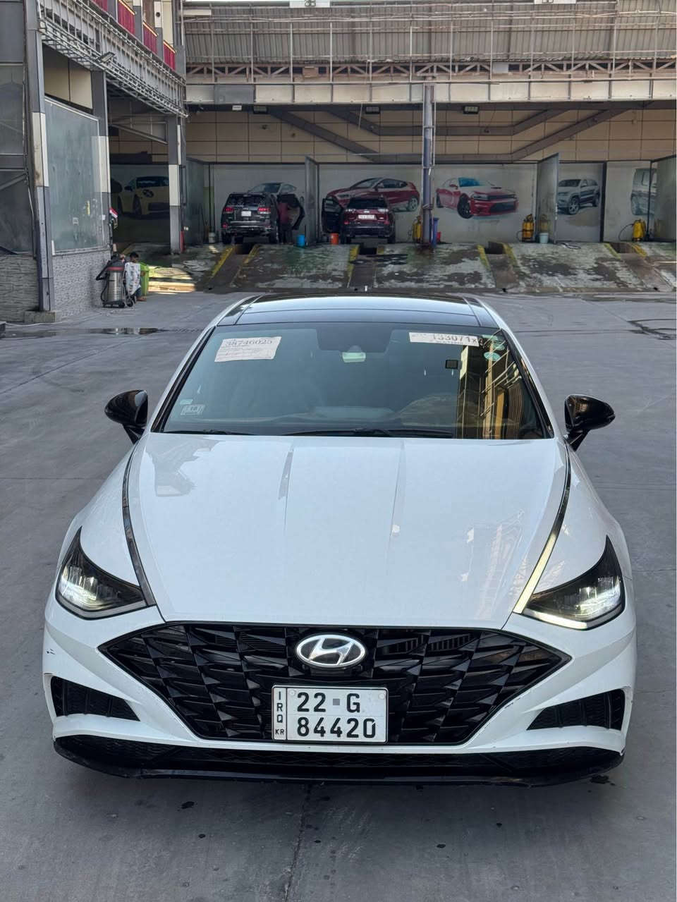 سوناتا 2022 فول مواصفات وارد أمريكي رقم أربيل باسمي محرك 1600 تيربو السياره كفاله عامه لا غرق ولا بيهه حادث كلين شرط الفحص ورقم الشاصي منشور داخل الصور 
العنوان بصره نواب الضباط 
للاستفسار ع الرقم *********** البصرة, العراق
