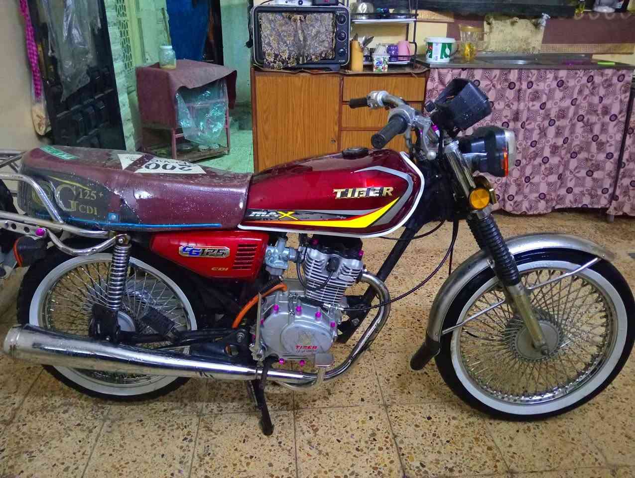 السلام عليكم اخوان تايكر 2020 ماكينه شرط ما مفتوح ماكينه بصمه وايرمانيه شغاله كلها دراجه نظيفه ومكاني ايسر حي البكر السعر 570 وبي مجال بسيط شراي انتصل ***********
