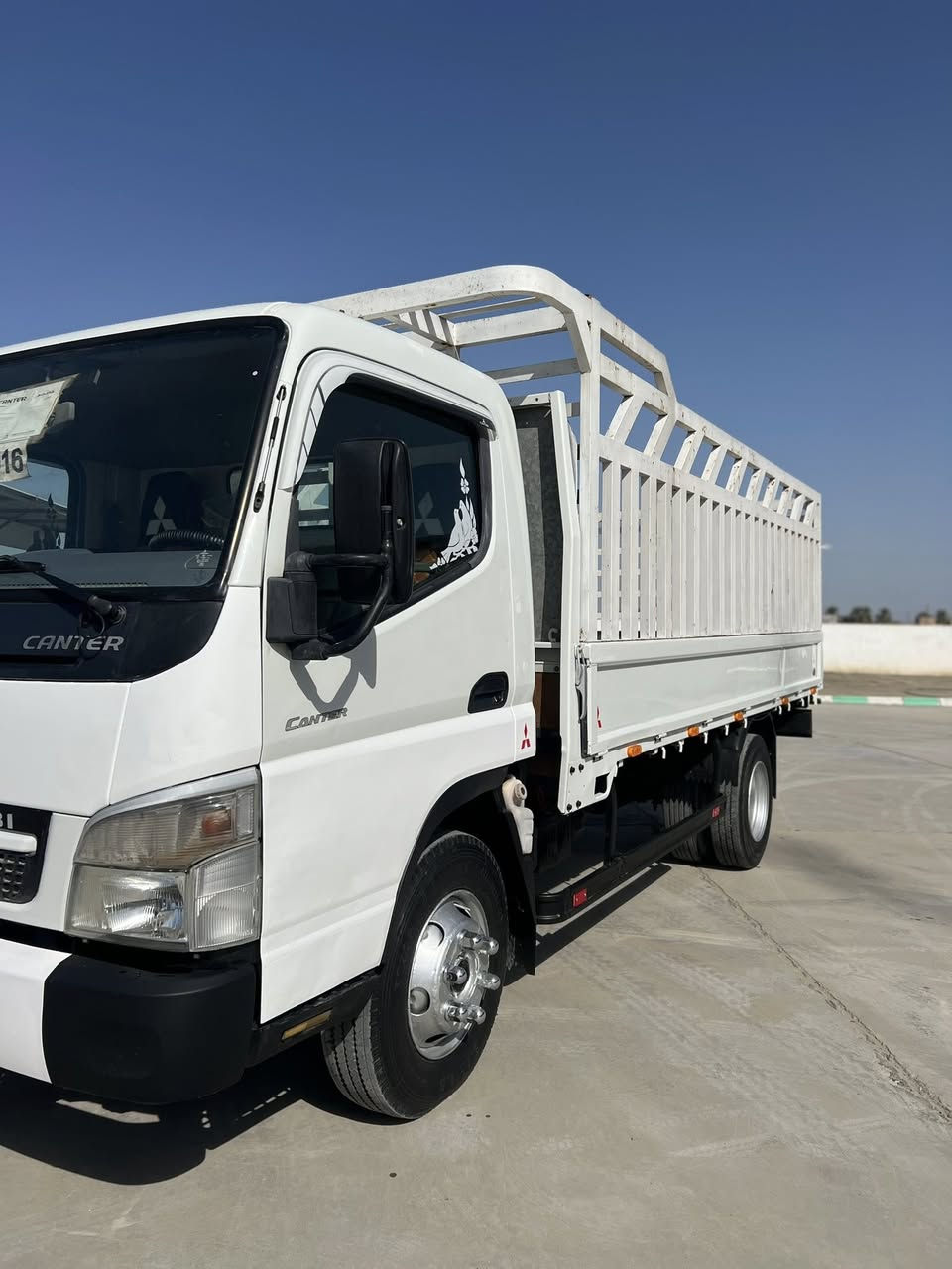 السلام عليكم كنتر 2016 كويتي
رقم نجف تحويل مباشر بسمي 
محجر وتحويره مكينه مشروطه لا تبخير ولا تنقيص 
السياره جاهزه للعمل ترهم((مراوس))
مكاني بابل ((السعر210 وبي مجال))
 للاستفسار  ((‭0782 186 1147‬))
