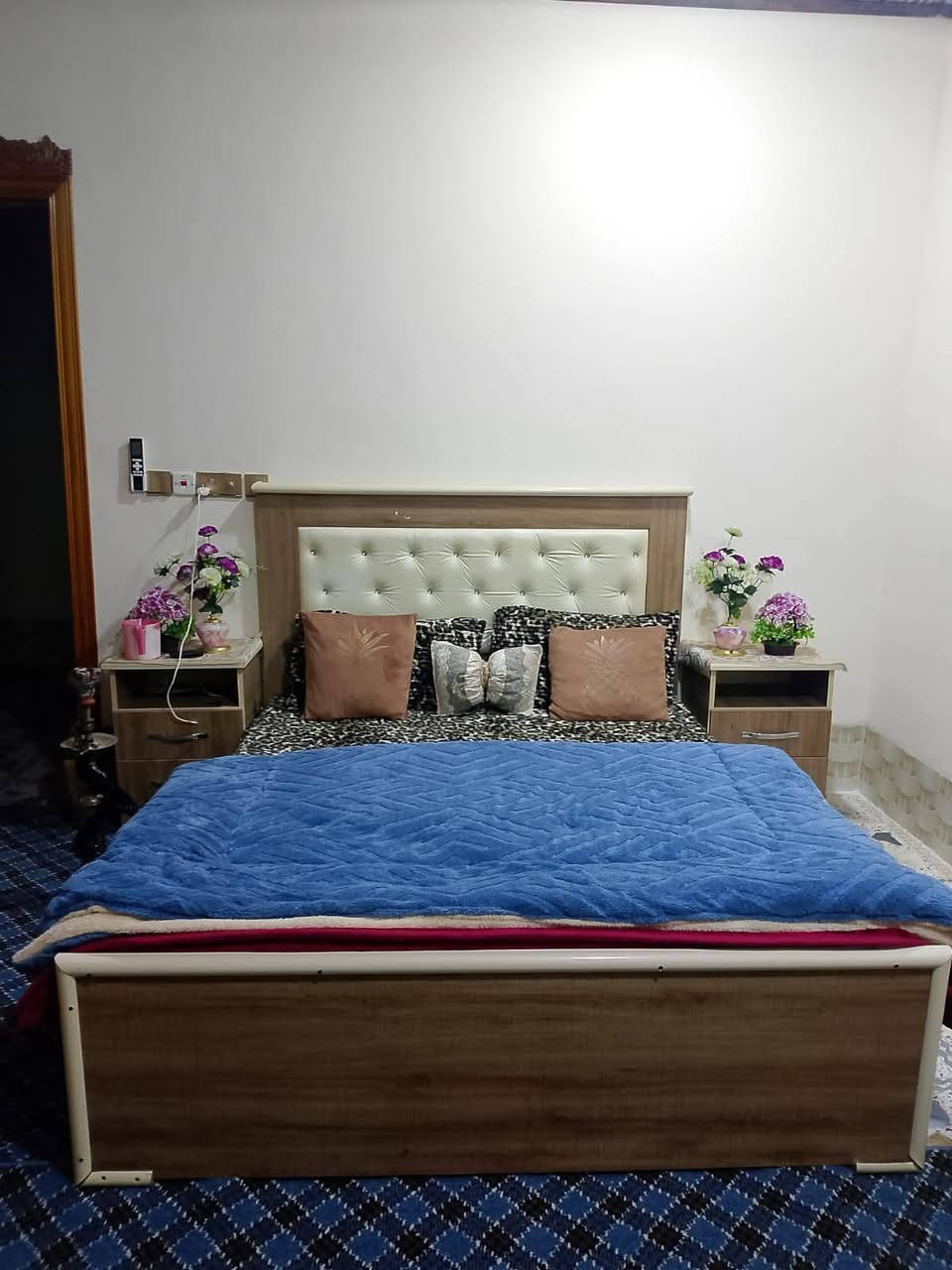 السلام عليكم للبيع قرفه ماليزي جديد مستعمله قليل ست ابواب السعر 450 وبيها مجال ***********
