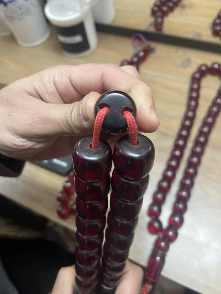 سلام عليكم
للبيع  سبح  انتيك زيوت  الماني المسابح قديمات جدآ جدآ النضافه 💯٪💯 احلا من الصور الاوزان بصور بغداد الكرخ السعر خاص او اتصل ب ***********
