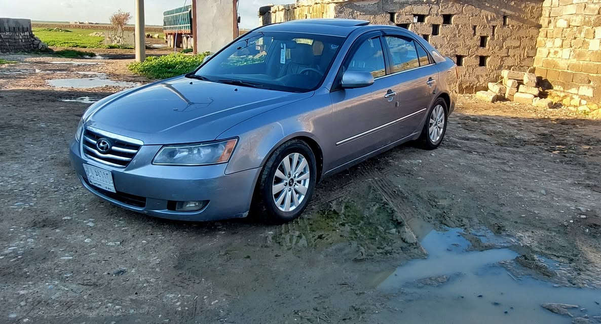 سوناتا 2008امريكي محرك6سلندر 
فول مواصفات لمتد
فتحه..كشنات كهربائي +جلد
كامره..كشن هيتر .
صاج..تحكم استيرن 
تبريد لمس..
رقم نينوى شرط التحويل سنويه 29
بيها رش قطعتين بدون دواخل ولا تبديل 
سياره جاهزه مابيها اي نقص 
السعر 110وبيها مجال 
مكان السياره موصل ربيعه 
***********
***********
