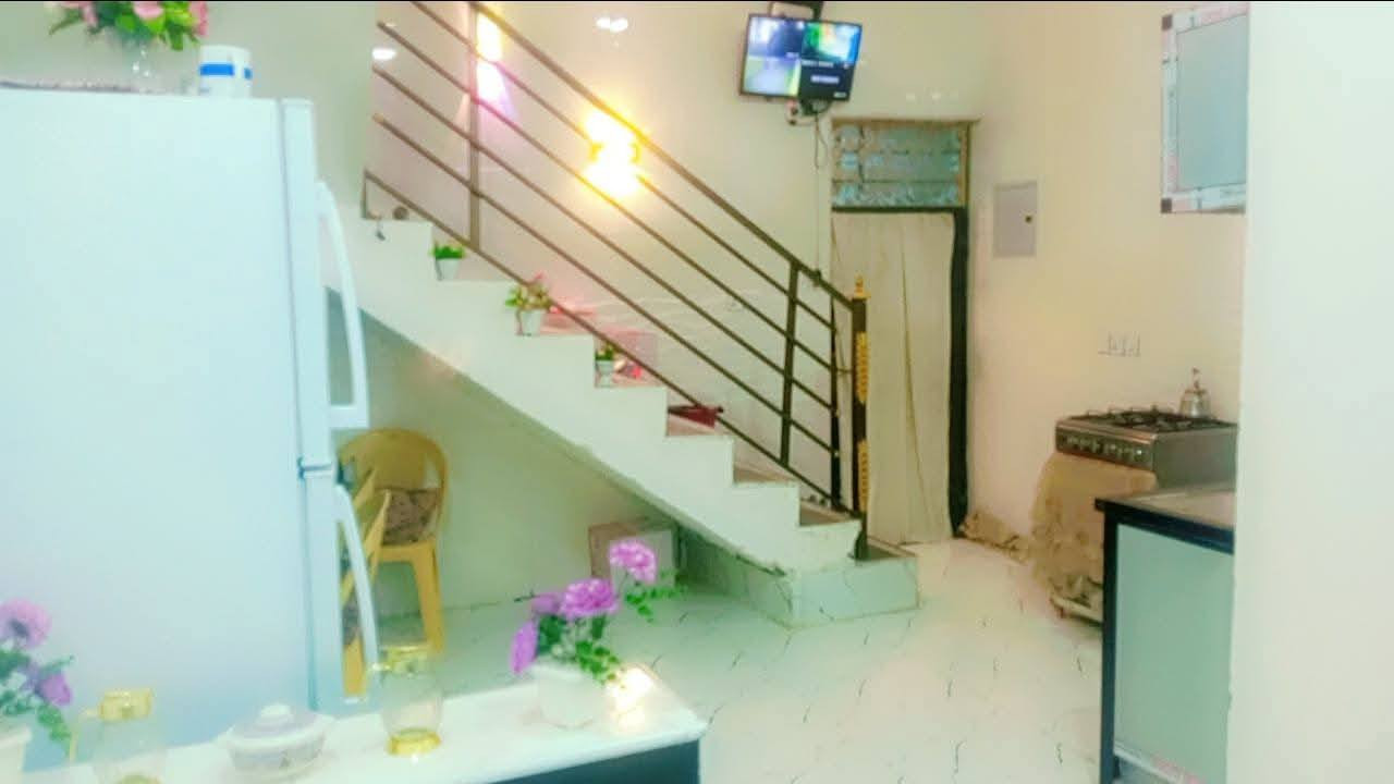 بيت للبيع ⭕️(طابو زراعي سند 25 )(مشمول تطويب خدمات تبليط_)
⭕️المساحة100 متر مربع 
⭕واجهة 5نزال 20
⭕️عنوان الدار  / التقية الثالثة _ 
مقابل حسينية باب الحوائج
⭕️بناء البيت 2025
⭕️بناء  مسلح 
—————————————
           تـــفـــاصـــيـــل الـــدار 
(كونكريت مسلح )
⚜️ غرفه
⚜️صالة 
⚜️استقبال
⚜️مطبخ 
⚜️مجاميع صحية داخلية وخارجية
⚜️طارمه

⚜️ للاستفسار 
  
—
☎️*********** مراجعه الواتساب السعر      47 بي  مجال تـــفـــاصـــيـــل الـــدار  ***********
