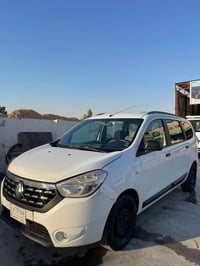 رينو لودجي • ٢٠٢٠ • كاميرا خلفية