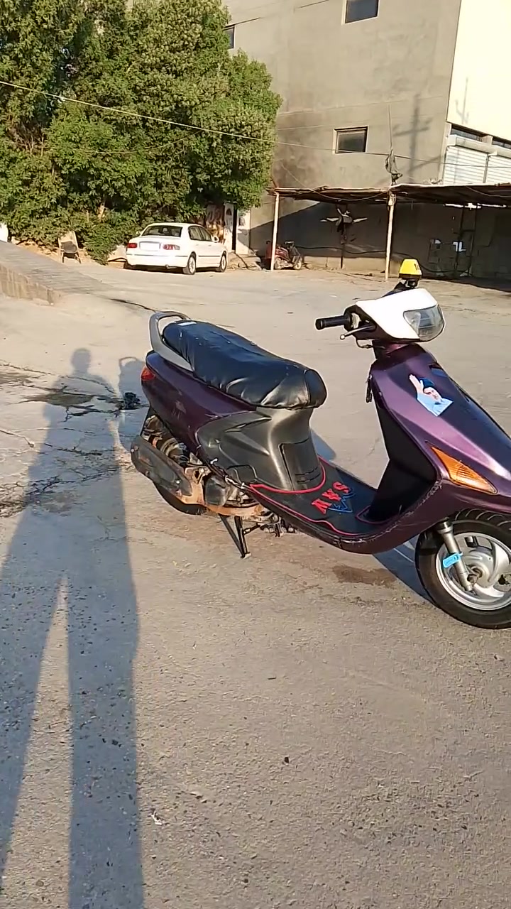 السلام عليكم وحله من الصور
دراجه فراشه نضيفه محرك ناعم اخرس او نضيفه معنه الكلمه مكفوله من التاير لتاير ما مفتوح تجي او تفحص 
مو مال شارع مال جناي امداريه احسن مداره مكاني بابل 
مركز السعر خاص  دراجه ما عايزهه برغي او هذه رقمي موجود خاص 
***********
