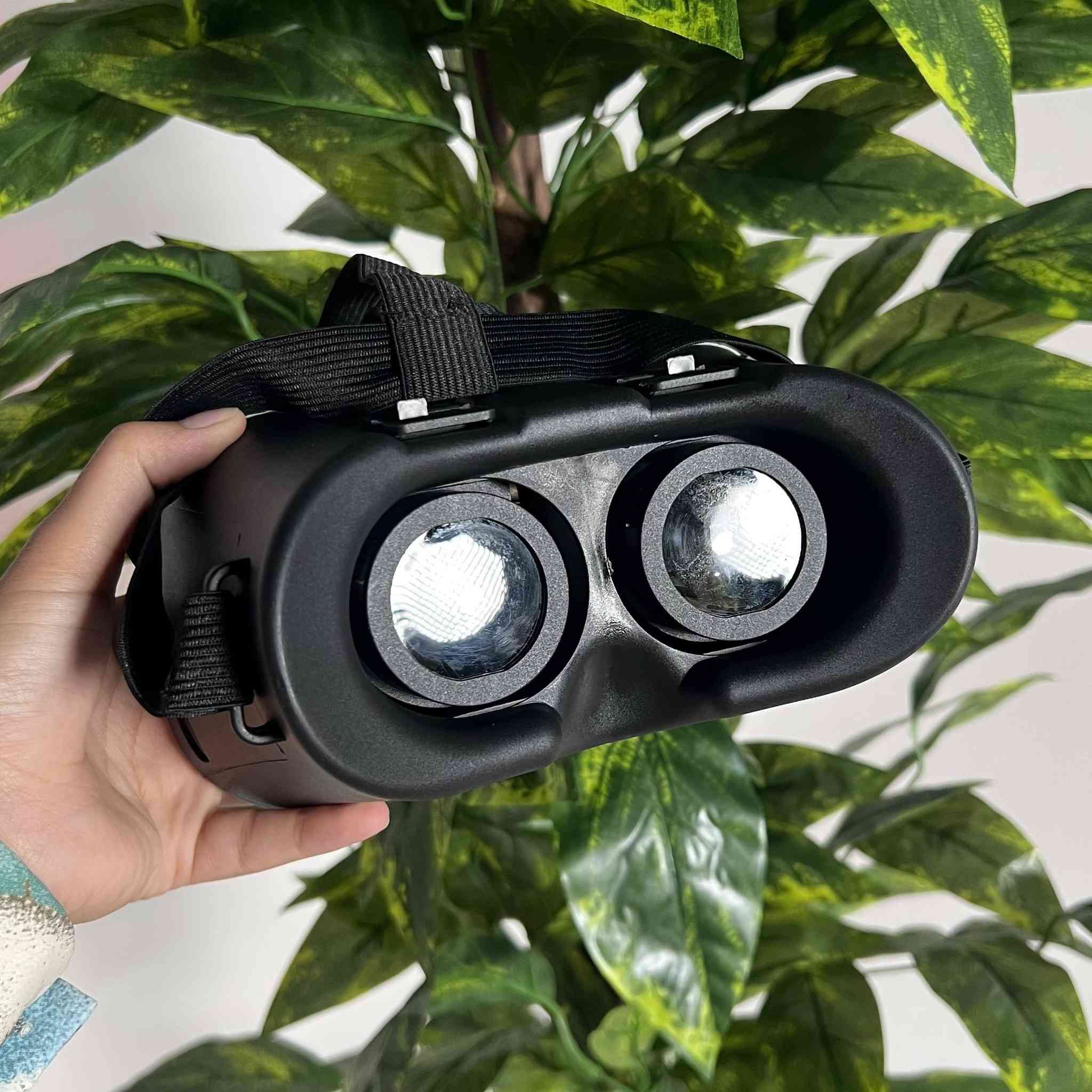 🥽✨ عيش أجواء الواقع الافتراضي من موبايلك بكل متعة!😍🥰

نظارة VR BOX تشغل محتوى 3D وVR بطريقة مريحة وممتعة 🎮📱

تعديل للعدسات وبؤرة النظر لراحة أفضل 👀

تصميم مريح مع فتحة للسماعات أو USB 🔌

ادخل جو الألعاب والأفلام وكأنك داخل الحدث! 🚀
السعر بس 💥 15💥 الف وتوصيل مجاني لجميع المحافظات يابلاااااش الحك قبل انفاد الكمية🏃‍♀️


**إذا كنت صاحب هذا الإعلان وتريد حذفه لأي سبب، رجاءا أرسل رسالة إلى الدعم الفني**