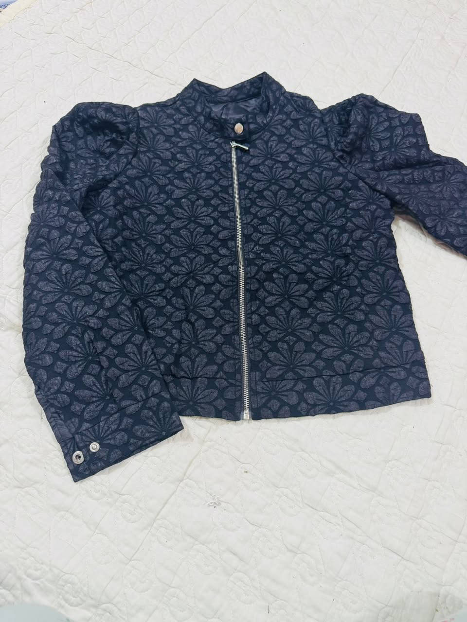 السلام عليكم بنات
⏳ العرض ساري حتى نفاد الكمية!
 • 🚀 لا تفوّت – الكمية محدودة!
 • 📦 توصيل سريع مع كل طلب خلال فترة التخفيضات
السعر كل قطعتين 5الاف


**إذا كنت صاحب هذا الإعلان وتريد حذفه لأي سبب، رجاءا أرسل رسالة إلى الدعم الفني**