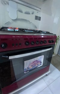 طباخ • نضيف • شغال