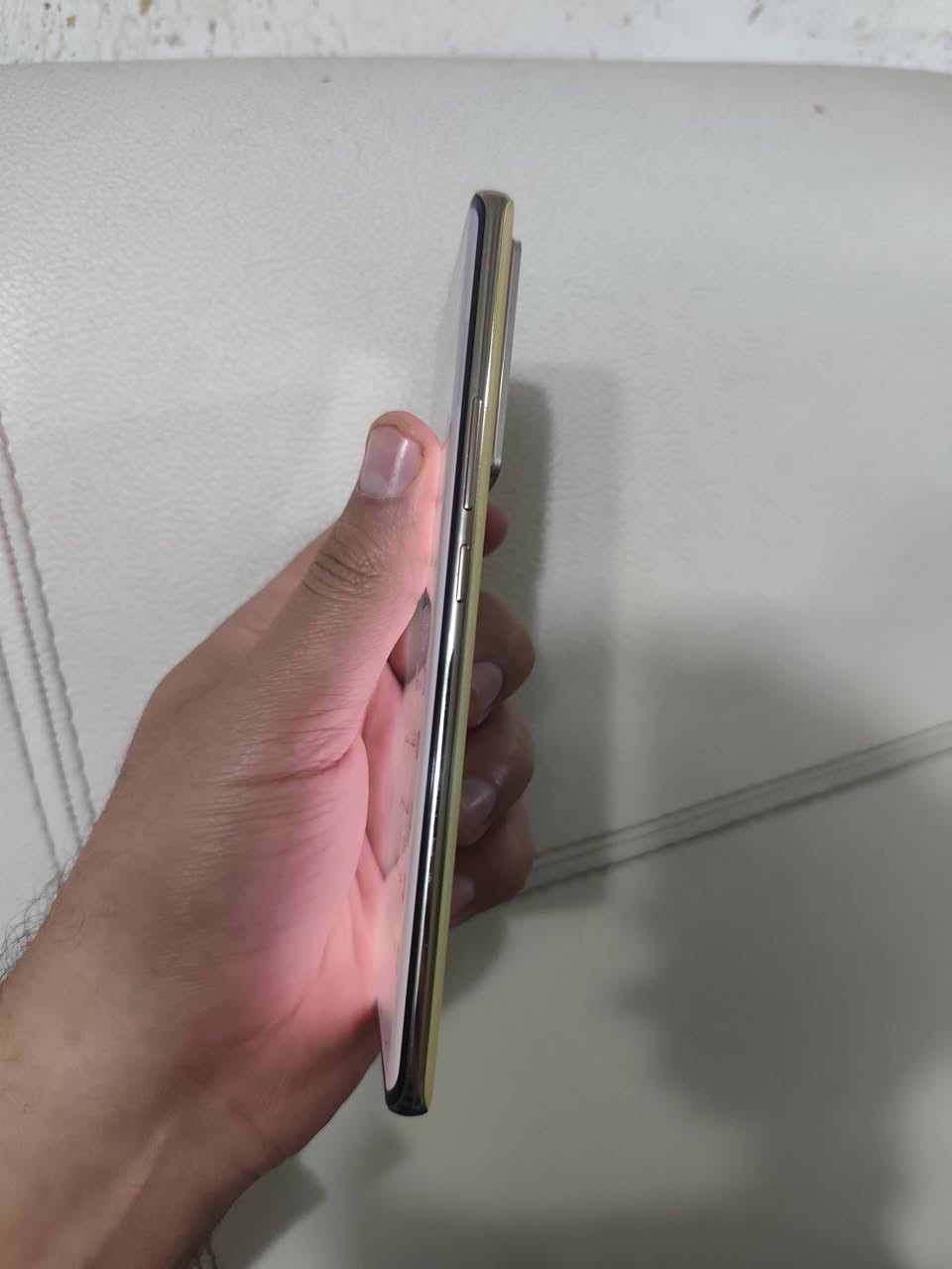 السلام عليكم
انفنكس نوت 40 برو ذاكره256 العشوائيه 8زائد8 تردد الشاشه 120 هيرتز كامره 108 بكسل الجهاز نظيف جدا بدون ملحقات فقط حافظه السعر 190 وبي مجال شي قليل بدون مراوس فقط بيع ماعندي توصيل 
مكاني بغداد الحسينيه الراشديه
رقم هاتف ***********
