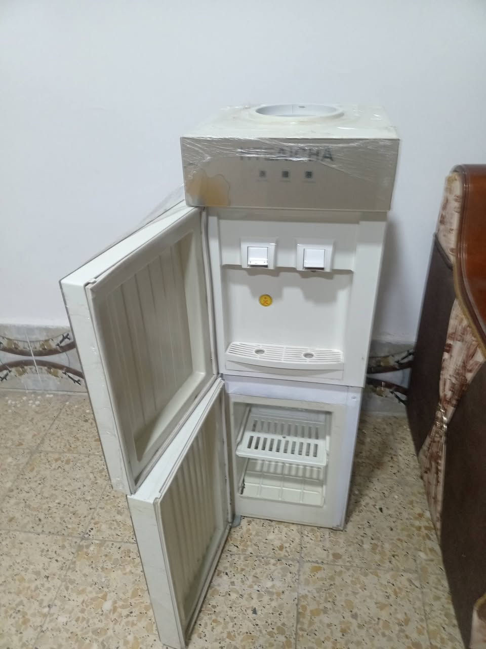 براد للبيع مجمده حجم ١٢ ع فحص تجميد فول ع شرط مادخله تصليح للبيع تخم ١٠ مقعد تركي حطاطه زان للبيع شراي يتصل على رقم ***********
