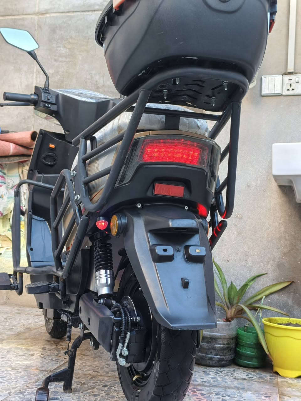 دراجه شحن نوع الماسه للبيع
6 بطاريات حجم كبير 
ملف قدرته 2000W نحاسي 
ملاحظه: الدراجه المعروضه للبيع ذات الدسك الرصاصي وهي تختلف عن ذات الدسك الاحمر بانها الوجبه الاولى 
السعر 650 الف وبي مجال


**إذا كنت صاحب هذا الإعلان وتريد حذفه لأي سبب، رجاءا أرسل رسالة إلى الدعم الفني**