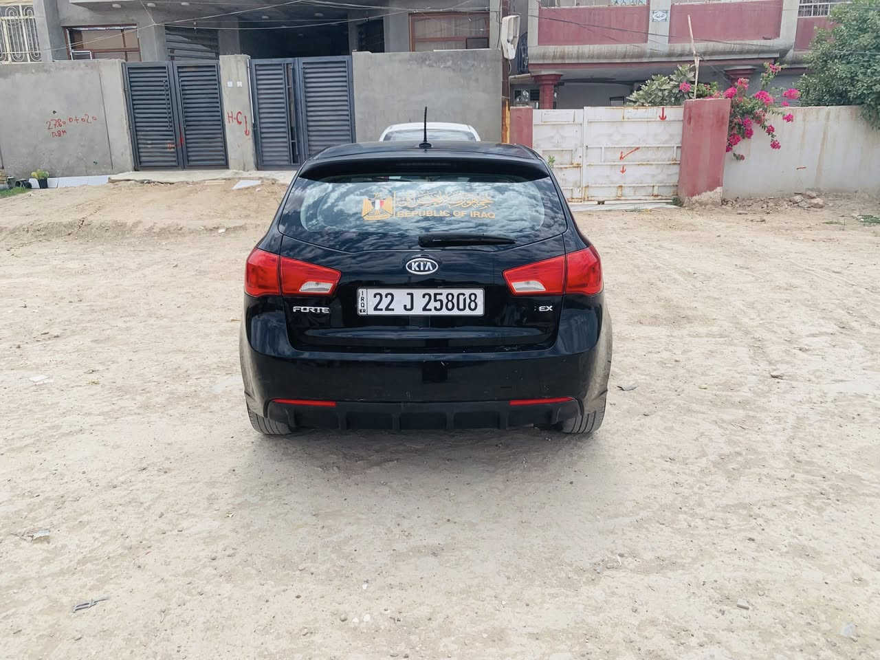 السلام عليكم للبيع موديل١٢ فول موصفات صبغ بس بنيد ولباقي مكفول تحويل ثاني يوم لهزجديد بدون متروح سياره محرك وكير وتبريد وحداديه مكفول السعر ٩٠ مكاني بابل ***********
