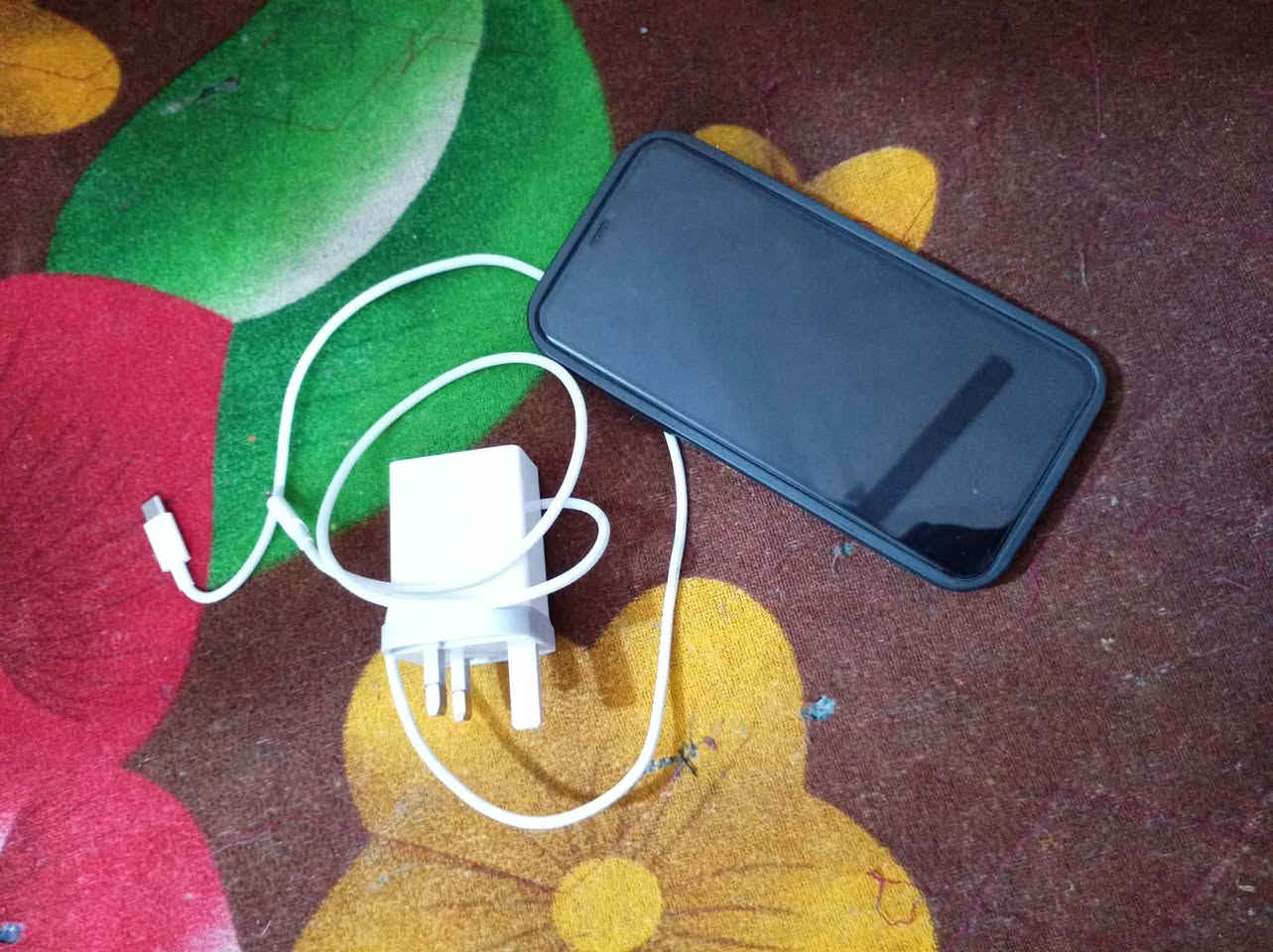 سلام عليكم
آيفون ١١برو ماكس للبيع 
مبدل بس بطاريه اصليه من شركه ابل بطاريه 100 
ذاكرته 256 
بي صدع صغير ب ضهر شوفه عينك ما مبين 
السعر خاص 
ملاحظة يرهم مراوس شعندك نزل


**إذا كنت صاحب هذا الإعلان وتريد حذفه لأي سبب، رجاءا أرسل رسالة إلى الدعم الفني**