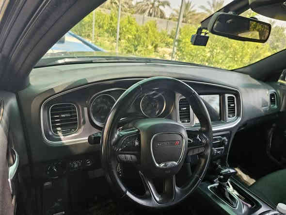 للمراوس مع دوج رام 💢
دوج تشارجر 2016 
محرك 3600
 بدون ايرباك قطعة وحدة جاملغ ايسر 
ماشية 103 ميل
على ايدي مستوردها والى الان 
مواصفات العادية 
رقم بغداد بأسمي ومكانها ايضا بغداد 

   رقمي بي واتساب ارسلي صور سيارتك للمراوس    ***********
